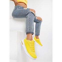 Żółte Sneakersy Quburn. Żółte buty sportowe damskie Renee, bez wzorów, sportowe. Za 149,99 zł.
