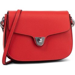 Torebka COCCINELLE - FO0 Mini Florence E1 FO0 15 01 01 Polish Red R08. Czerwone listonoszki damskie Coccinelle, bez wzorów, ze skóry, klasyczne, bez dodatków. W wyprzedaży za 609,00 zł.