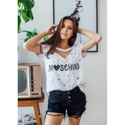 Bluzka Abigail white - UNI. Białe bluzki damskie Fanaberia.com, bez wzorów, bez kołnierzyka, bez rękawów. Za 59,00 zł.