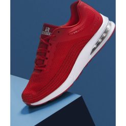 Czerwone Buty Sportowe Mine Games. Czerwone buty sportowe męskie Born2be, bez zapięcia. W wyprzedaży za 109,99 zł.