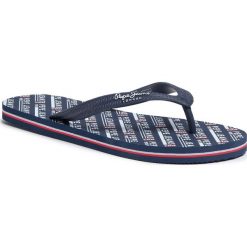 Japonki PEPE JEANS - Swimming All Over PMS70090 Navy 595. Niebieskie klapki męskie Pepe Jeans, bez wzorów, z jeansu. W wyprzedaży za 79,00 zł.