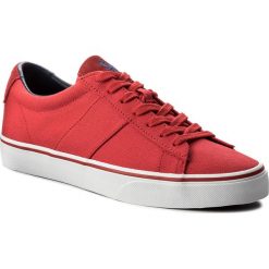 Tenisówki POLO RALPH LAUREN - Sayer 816688479006 Red. Czerwone półbuty męskie Polo Ralph Lauren, na co dzień, bez wzorów, z zamszu, eleganckie, bez zapięcia. W wyprzedaży za 259,00 zł.