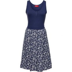 Sukienka shirtowa z nadrukiem bonprix indygo. Niebieskie sukienki damskie bonprix, z nadrukiem, bez kołnierzyka, bez rękawów. Za 74,99 zł.