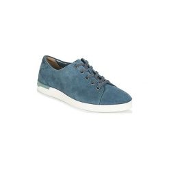 Buty Clarks STANWAY LACE. Niebieskie trampki męskie Clarks, bez wzorów, bez zapięcia. Za 279,20 zł.