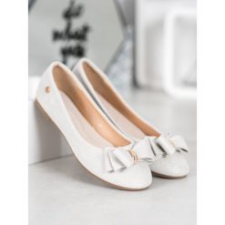 Eleganckie baleriny z kokardĄ vinceza. Baleriny damskie Vinceza, bez wzorów, z zamszu, eleganckie, bez obcasa. Za 69,00 zł.
