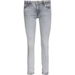 Jeansy Slim Fit Pepe Jeans Cher PL200969. Szare jeansy damskie Pepe Jeans. W wyprzedaży za 269,00 zł.