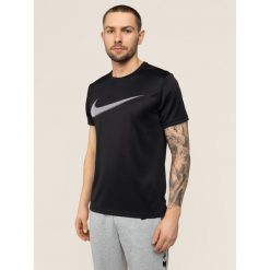 Koszulka techniczna NIKE Superset BV2873. Czarne koszulki męskie Nike, s, bez wzorów, z poliesteru, sportowe, polo, bez rękawów. W wyprzedaży za 99,00 zł.