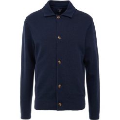 Hackett London Kardigan dark blue. Niebieskie kardigany męskie marki Hackett London, s, bez wzorów, z bawełny. Za 739,00 zł.