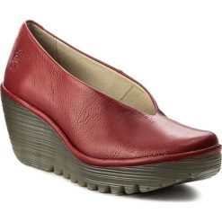 Półbuty FLY LONDON - Yaz P500025217 Lipstick Red. Czerwone creepersy damskie Fly London, ze skóry, na koturnie. W wyprzedaży za 279,00 zł.
