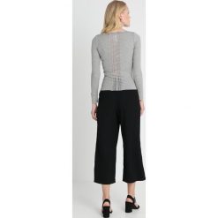 Rosemunde BENITA Kardigan light grey melange. Szare kardigany damskie Rosemunde, s, z bawełny. Za 419,00 zł.