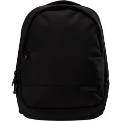 Crumpler MANTRA COMPACT Plecak black. Czarne plecaki damskie marki Crumpler. Za 499,00 zł.