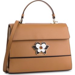Torebka FURLA - Mughetto 1007366 B BOG9 VFO Caramello f. Pomarańczowe torebki klasyczne damskie Furla, bez wzorów, ze skóry, klasyczne, bez dodatków. Za 2275,00 zł.