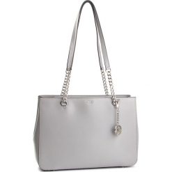 Torebka DKNY - Bryant Lg Shppr Tote R74A3008 Grey Melange 64. Szare torebki klasyczne damskie DKNY, bez wzorów, ze skóry, klasyczne, na ramię, bez dodatków. W wyprzedaży za 719,00 zł.