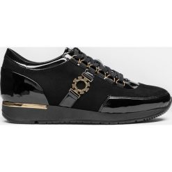 Czarne sneakersy damskie. Czarne sneakersy damskie marki Kazar, ze skóry. Za 499,00 zł.