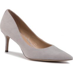 Szpilki LAUREN RALPH LAUREN - Lanette 802755518007 Grey. Szare półbuty damskie Lauren Ralph Lauren, bez wzorów, z zamszu, eleganckie, bez obcasa, na obcasie, bez zapięcia. Za 499,00 zł.