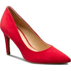 Szpilki SOLO FEMME - 75403-58-G13/000-04-00 Czer. Czerwone półbuty damskie Solo Femme, bez wzorów, ze skóry, bez obcasa, na obcasie, bez zapięcia. Za 339,00 zł.