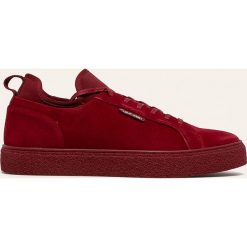 Calvin Klein - Buty skórzane. Czerwone buty sportowe męskie Calvin Klein, ze skóry, na sznurówki. W wyprzedaży za 349,90 zł.