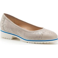 Buty damskie. Brązowe baleriny damskie Wittchen, bez wzorów, ze skóry, klasyczne, na wysokim obcasie. W wyprzedaży za 459,90 zł.