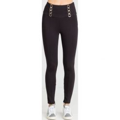 SPODNIE FERAH Guess. Spodnie damskie Guess. Za 369,00 zł.