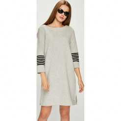 Tommy Hilfiger - Sukienka. Szare sukienki damskie TOMMY HILFIGER, na co dzień, s, bez wzorów, z bawełny, casualowe, z okrągłym kołnierzem, bez rękawów, mini, proste. W wyprzedaży za 399,90 zł.