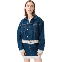 Calvin Klein Omega Kurtka Niebieski. Niebieskie kurtki damskie Calvin Klein, na wiosnę, s, bez wzorów, z elastanu, bez kaptura. Za 652,95 zł.