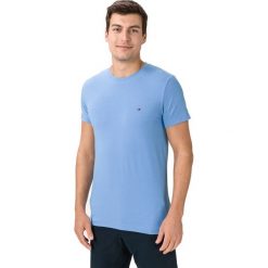 Tommy Hilfiger Koszulka Niebieski. Niebieskie koszulki męskie TOMMY HILFIGER, xl, bez wzorów, z elastanu, bez kołnierzyka, krótkie. Za 187,95 zł.