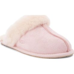Kapcie damskie: Kapcie UGG – W Scuffette II 5661 W/Slpn