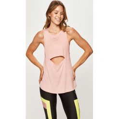 Puma - Top. Różowe topy damskie Puma, s, bez wzorów, z elastanu, bez kołnierzyka. W wyprzedaży za 89,90 zł.