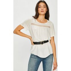 Vero Moda - Top. Białe bluzki nietoperze marki Vero Moda, s, z wiskozy, z okrągłym kołnierzem. W wyprzedaży za 49,90 zł.
