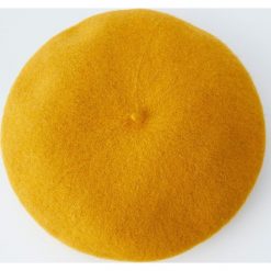 Beret z flauszu. Pomarańczowe czapki damskie Pull&Bear, bez wzorów. Za 49,90 zł.