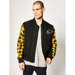 Kurtka bomber NIKE Sportswear NSW BV4532. Czarne kurtki męskie Nike, m, bez wzorów, bez kaptura. W wyprzedaży za 419,00 zł.