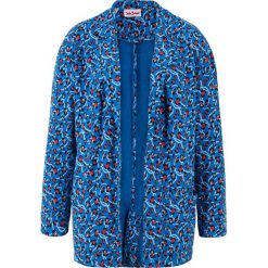 Długa bluza bez zapięcia, z delikatnie lejącego materiału z nadrukiem bonprix lazurowy z nadrukiem. Niebieskie bluzy damskie bonprix, z nadrukiem, z długim rękawem, długie, bez kaptura. Za 44,99 zł.