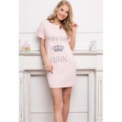 Aruelle - Koszula nocna Princess Queen. Białe piżamy damskie Aruelle, na co dzień, s, z nadrukiem, z elastanu, z okrągłym kołnierzem, z krótkim rękawem. W wyprzedaży za 89,90 zł.