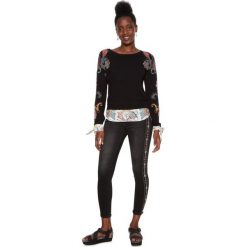 Desigual sweter damski Jers Travis, XL, czarny. Czarne swetry damskie Desigual, xl, bez wzorów, bez rękawów, bez kaptura. W wyprzedaży za 220,00 zł.
