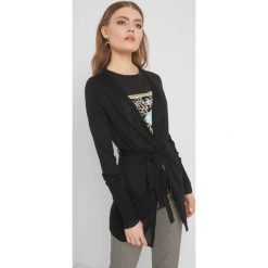Wiązany kardigan. Czarne swetry damskie Orsay, xs, w paski, z wiskozy. Za 59,99 zł.