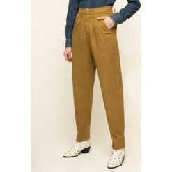 Jeansy Boyfriend Levi's® Broek Met 85791-0000. Pomarańczowe jeansy damskie s. W wyprzedaży za 279,00 zł.