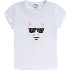 Karl Lagerfeld - T-shirt dziecięcy 114-150 cm. Białe bluzki dziewczęce KARL LAGERFELD, z nadrukiem, z dzianiny, z okrągłym kołnierzem, z krótkim rękawem, krótkie, bez kaptura. W wyprzedaży za 179,90 zł.