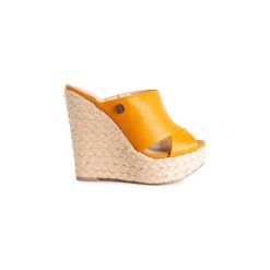 Espadryle Liu Jo 017073 E0520 / Zeppa Milli. Żółte espadryle damskie Liu Jo, bez wzorów, bez obcasa. Za 299,00 zł.