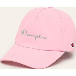 Champion - Czapka. Niebieskie czapki damskie Champion, z aplikacjami, z dzianiny. W wyprzedaży za 269,90 zł.