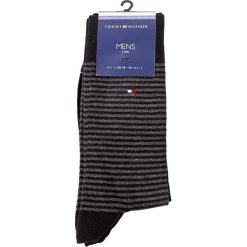 Zestaw 2 par wysokich skarpet męskich TOMMY HILFIGER - 342029001 Black 200. Szare skarpetki męskie z elastanu. Za 54,99 zł.