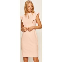 Dkny - Sukienka. Różowe sukienki damskie DKNY, bez wzorów, z elastanu, z golfem, bez rękawów, mini, dopasowane. Za 599,90 zł.