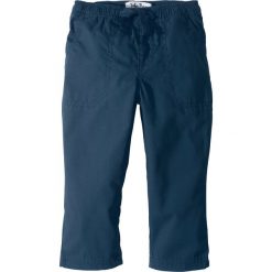 Shirt z nadrukiem w pióra bonprix biało-srebrny. Białe koszulki damskie bonprix, z nadrukiem, bez kołnierzyka, bez rękawów. Za 99,99 zł.