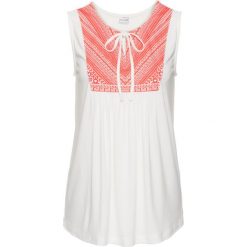 Top z nadrukiem bonprix biel wełny - koralowy wzorzysty. Białe topy damskie marki bonprix, na lato, z nadrukiem, z wełny. Za 27,99 zł.