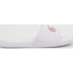 Lacoste - Klapki. Białe klapki damskie marki Lacoste, z gumy. Za 169,90 zł.