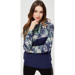 Bluza z motywem roślinnym. Bluzy damskie Moodo, m, bez wzorów, z bawełny, bez rękawów, bez kaptura. Za 89,99 zł.