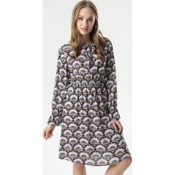 Granatowa Sukienka Elia. Niebieskie sukienki damskie Born2be, xl, bez wzorów, bez kołnierzyka, bez rękawów, midi. W wyprzedaży za 54,99 zł.