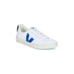Buty Veja ESPLAR SE. Białe trampki i tenisówki damskie marki Veja, bez wzorów, bez zapięcia. Za 349,00 zł.