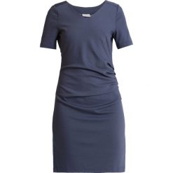 Kaffe INDIA V NECK Sukienka etui vintage blue. Niebieskie sukienki Kaffe, xs, z dżerseju, vintage. Za 379,00 zł.
