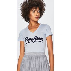 Pepe Jeans - Top Liz. Niebieskie bluzki damskie Pepe Jeans, s, z nadrukiem, z bawełny, bez kołnierzyka. W wyprzedaży za 59,90 zł.