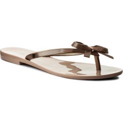 Japonki MELISSA - Harmonic Chrome II Ad 32294 Pink/Metallic Pink 52902. Różowe klapki damskie Melissa, bez wzorów, z tworzywa sztucznego, bez obcasa, na obcasie. W wyprzedaży za 159,00 zł.